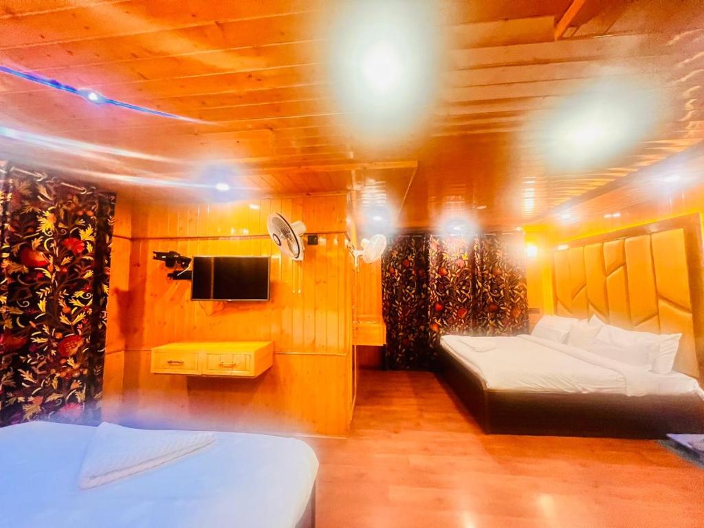 Postel nebo postele na pokoji v ubytování Pine view