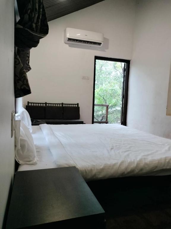matheran Green field Resorts - Habitación Doble Pequeña