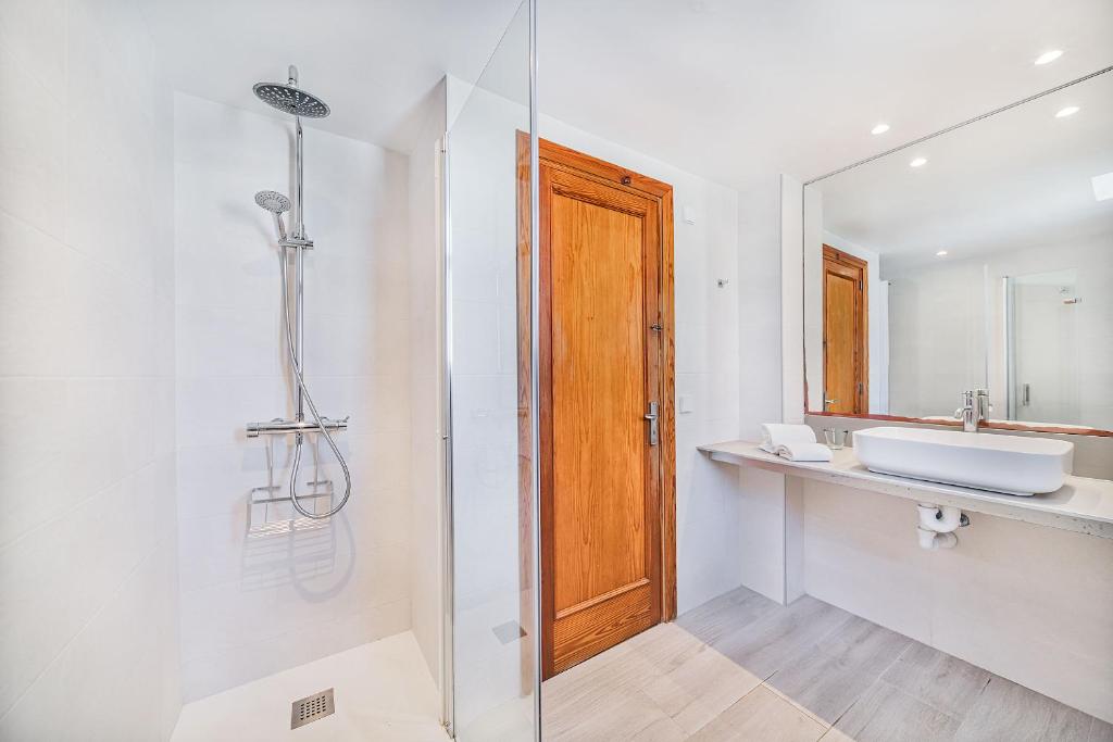 Koupelna v ubytování Apartamentos Bressol