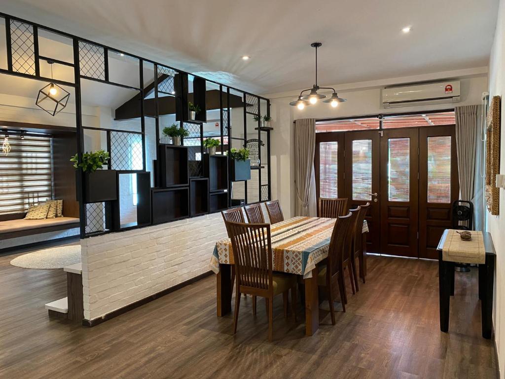 Posezení v ubytování Dango Homestay by Mimpi B&B