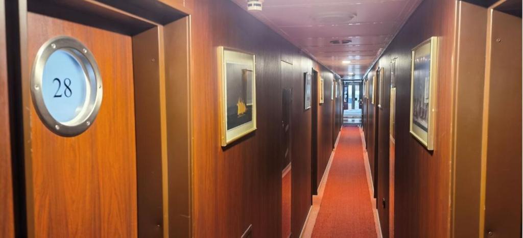 Shipotel-Berlin GmbH, Shipotel Eastern & Shipotel Western - 6