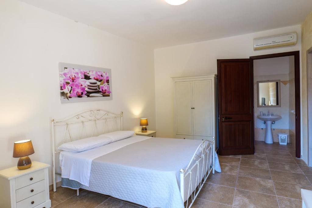 A bed or beds in a room at masseria Furca