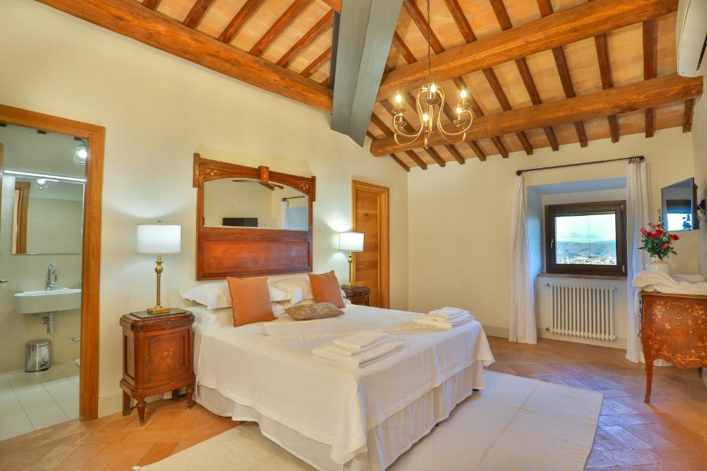 Pietra Campana Italian Villa Orvieto