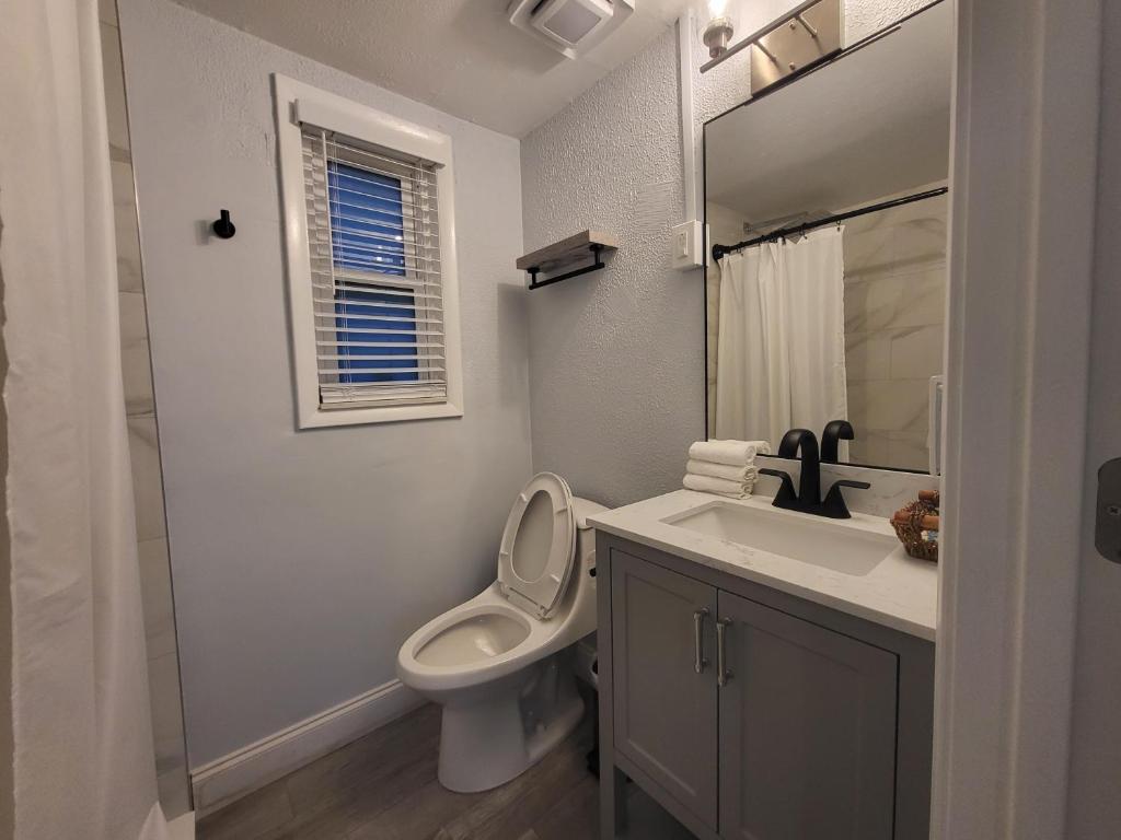 Barefoot mailman motel - King Studio