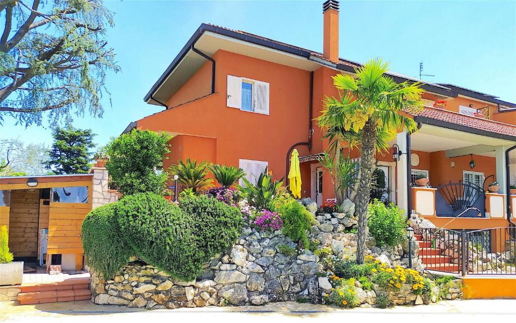 Budova, v ktorej sa ubytovanie bed & breakfast nachádza