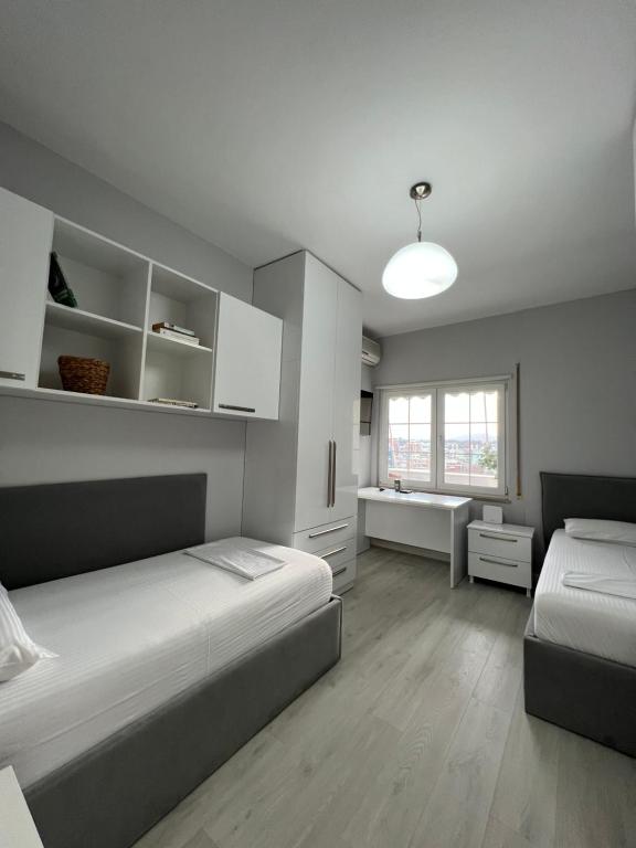 Tirana Gallery Apartment - City Center View - Image 2