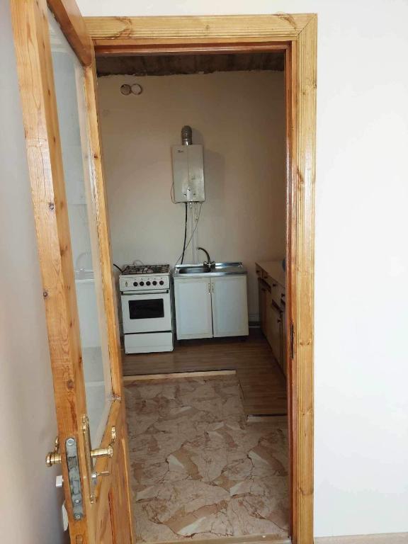 Mazmanyan 181 - Chambre Double De Luxe Avec Balcon