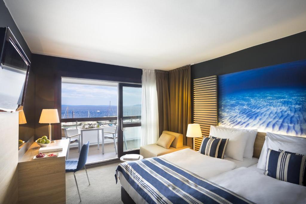 
Superior Twin Room with Sea View
