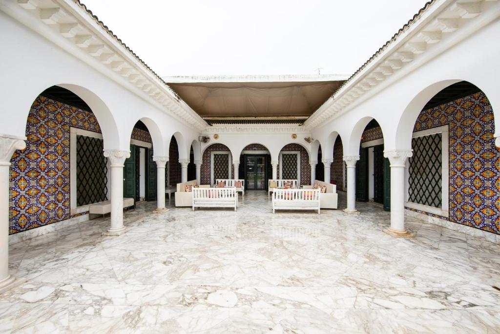Posezení v ubytování Arabesque House