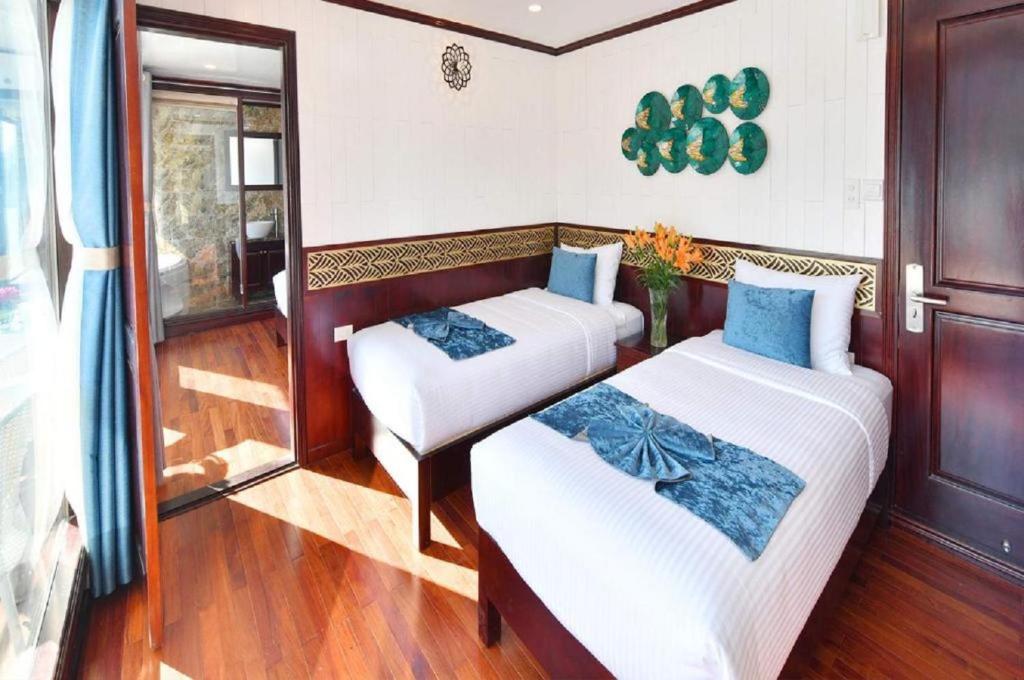 Halong Sapphire Cruises - 6