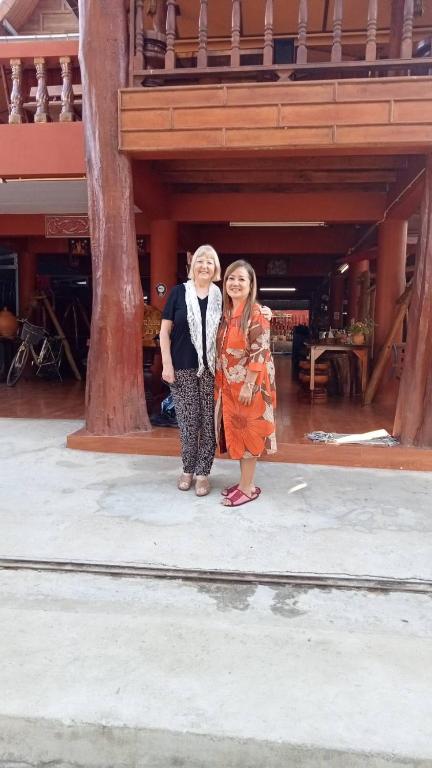 Hosté ubytování บ้านเรือนไทยมะลิเมืองเก่า