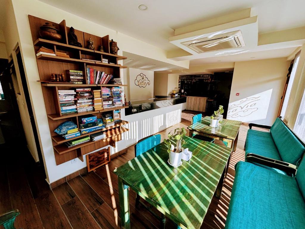 Sjónvarps- og/eða afþreyingartæki á ViaVia Boutique Hotel - Kathmandu