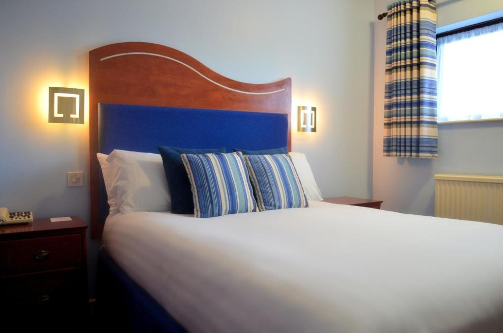 Heights Hotel - 