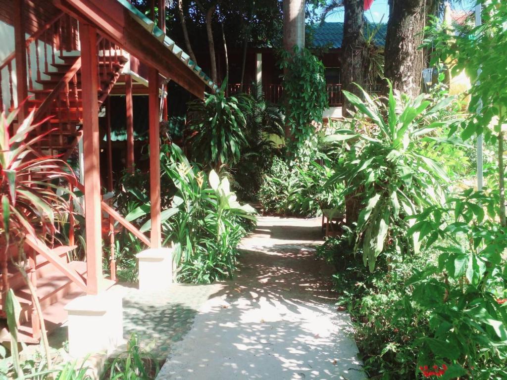 Golden Triangle Palace Hotel - Resim 40