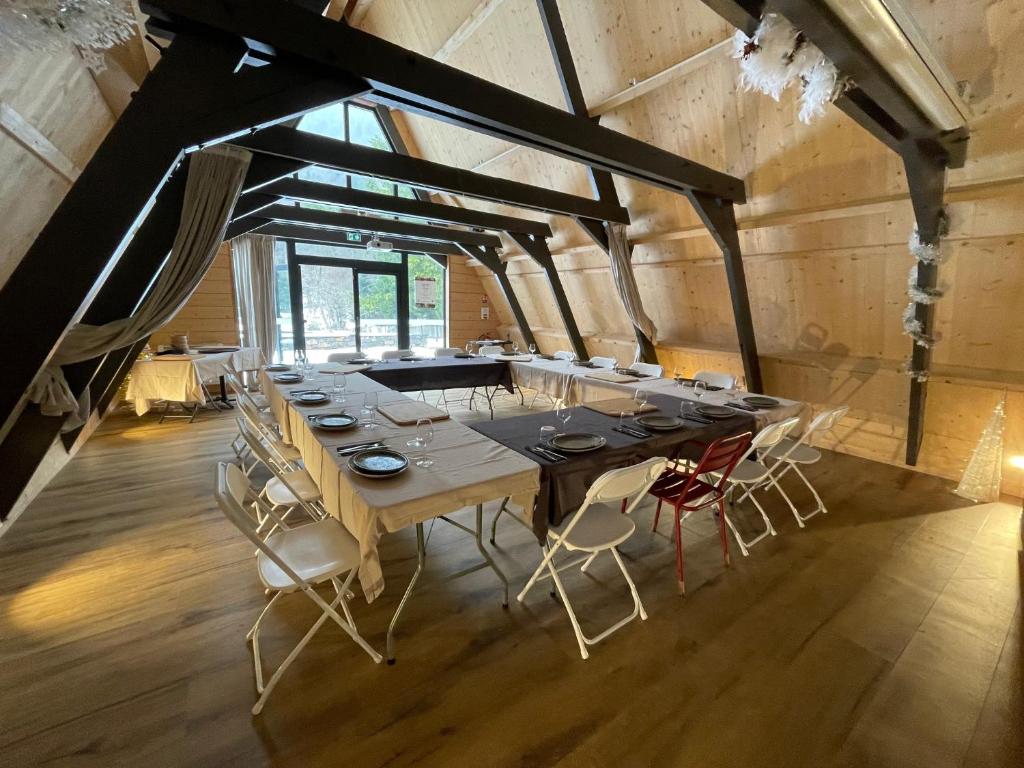 Posezení v ubytování Hotel O Chiroulet