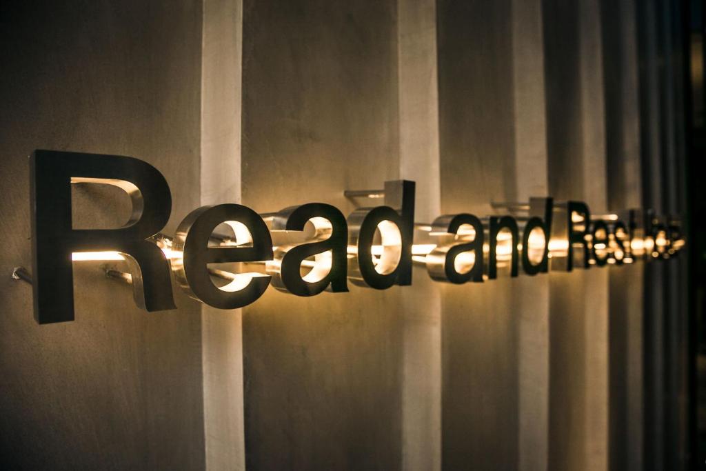 Certifikát, hodnocení, plakát nebo jiný dokument vystavený v ubytování Read and Rest Hotel