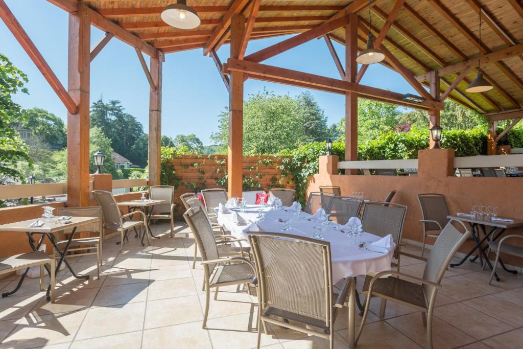Restaurace v ubytování La Tablée Médiévale
