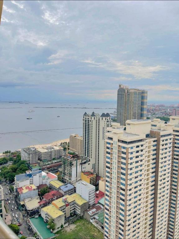 Nespecifikovaný výhled na destinaci Manila nebo výhled na město při pohledu z hotelu
