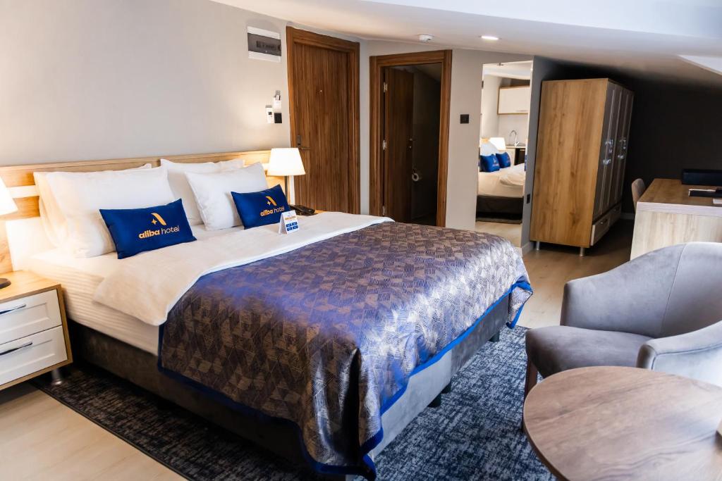 ALİBA HOTEL - Budget Driepersoonskamer