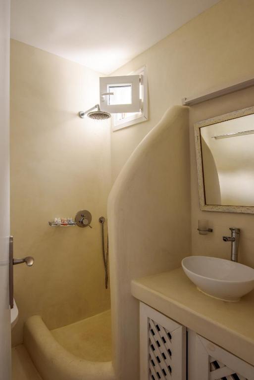 Kamares Apartments - 3