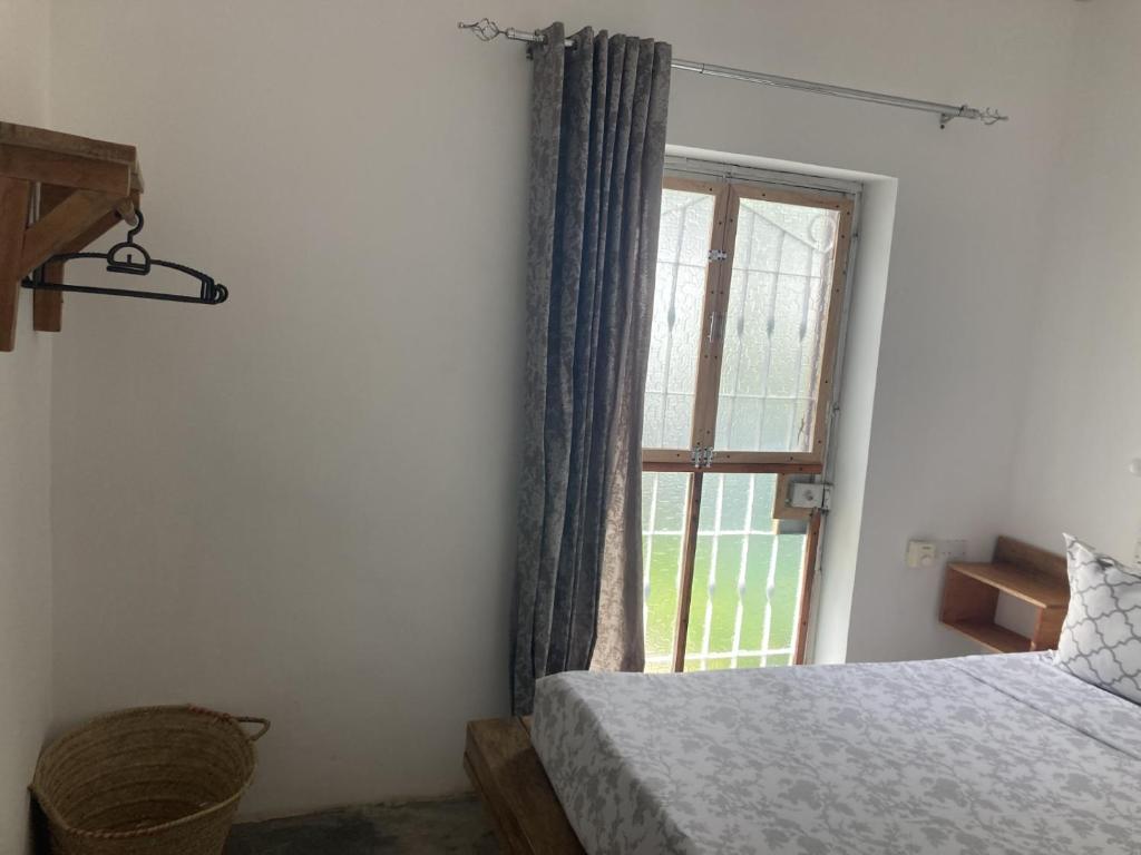 Double room, with breakfast, WIFI, 20 meters to the beach - King Room With Garden View