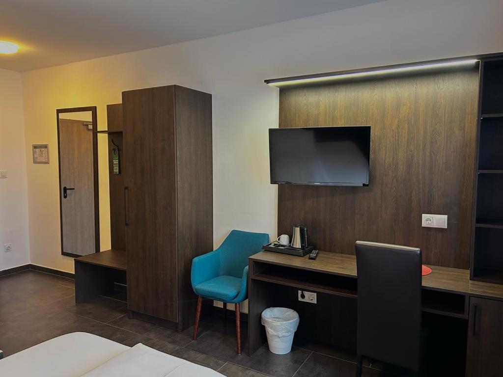 Hotel Restaurant Ayhan - Camera Doppia O Gemella Con Bagno