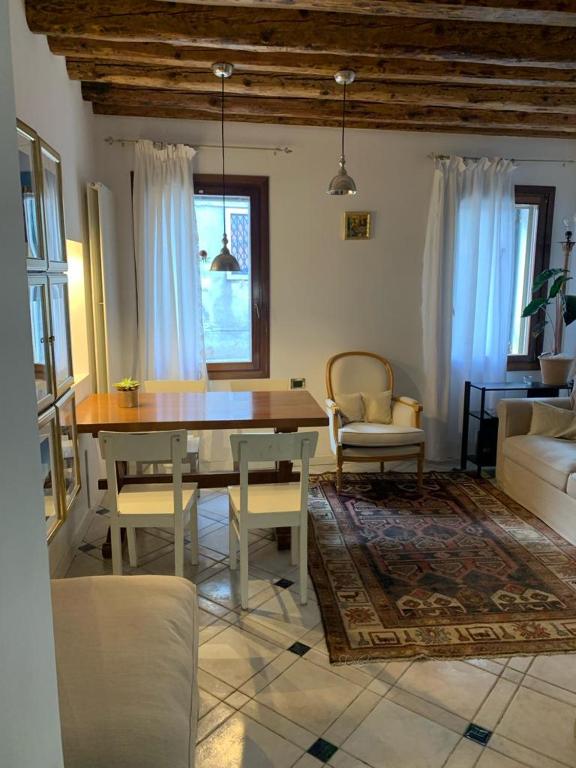 Фотография из галереи Ca' Olivolo 1891 in Biennale в Венеции