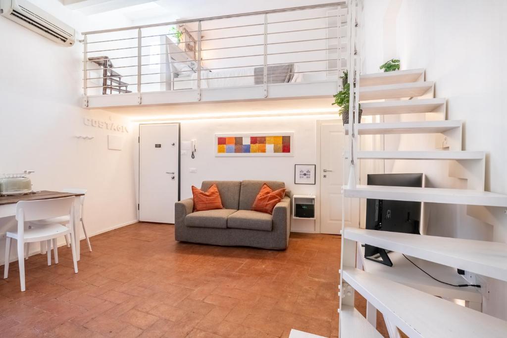 Quiet Hideway 650ft ponte Vecchio COSTA61