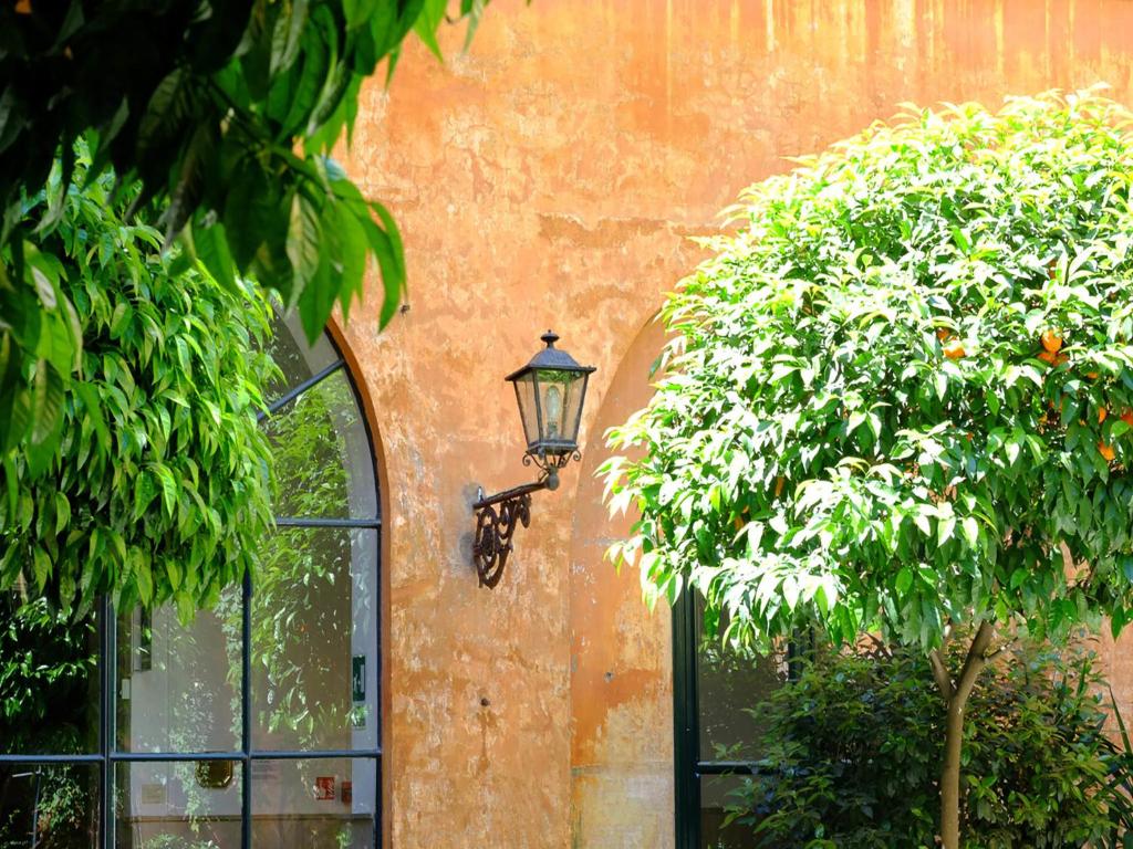 Ogród w obiekcie Casa Di Santa Francesca Romana a Ponte Rotto