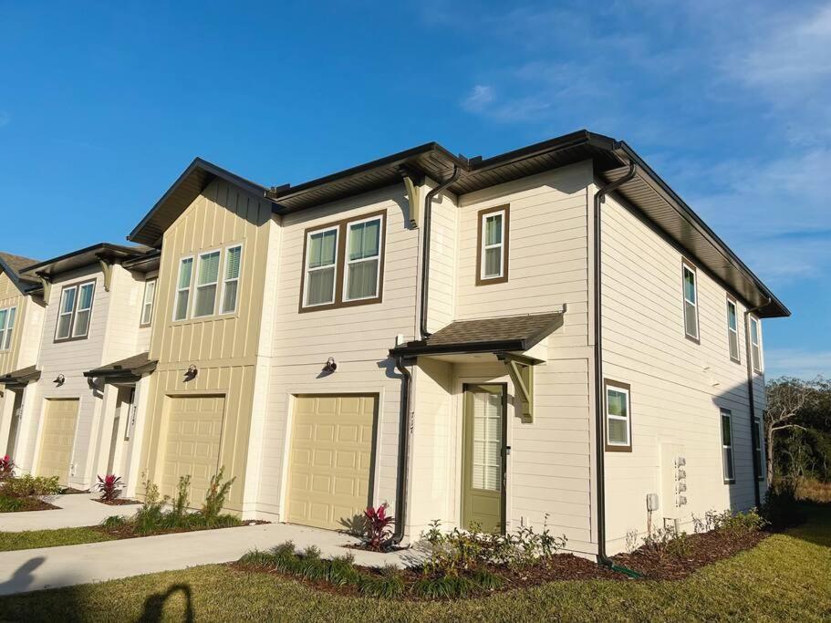 Budova, kde se prázdninový dům nachází