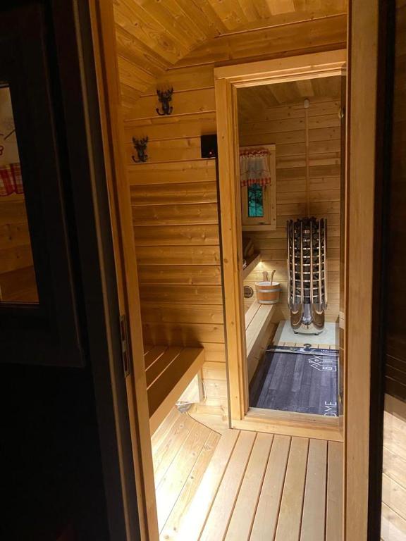 Fotografie z fotogalerie ubytování Gästehaus Gaens - Ferienzimmer v destinaci Schirgiswalde