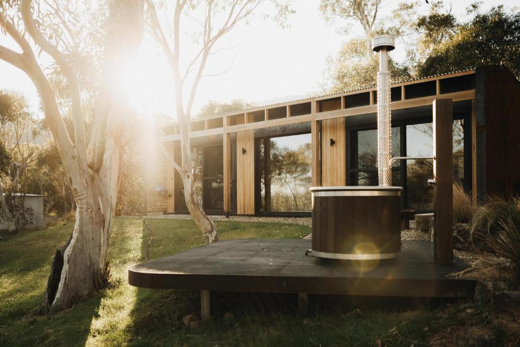 Crafters Luxury Cabins, Spectacular Views - Housity