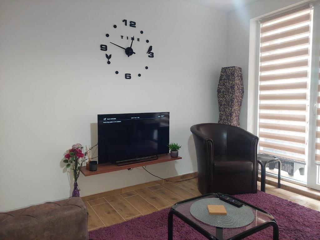 TV a/nebo společenská místnost v ubytování Apartman Todor