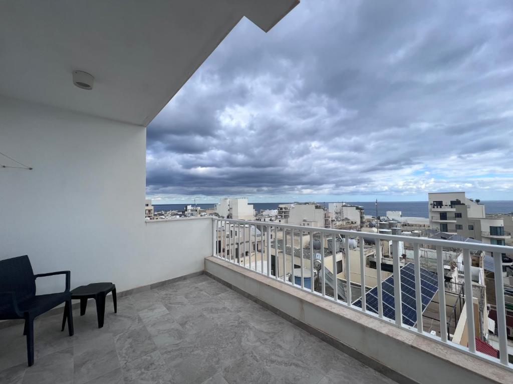 Balkón nebo terasa v ubytování Sea Breeze Duplex Deluxe Penthouse