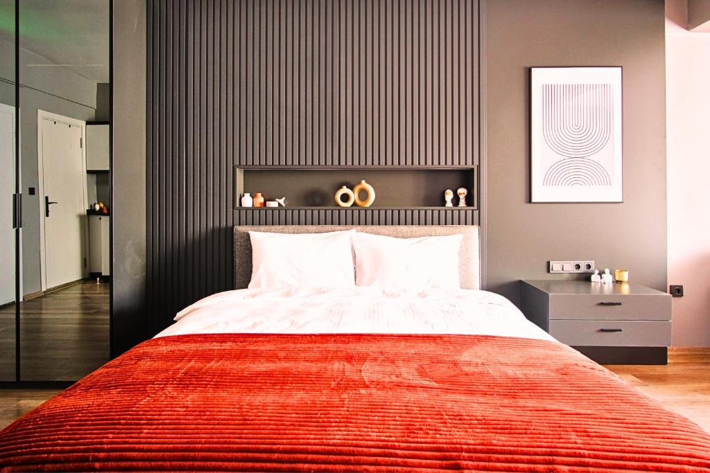 TAKS-INN Suites - Quadruple Room With Balcony