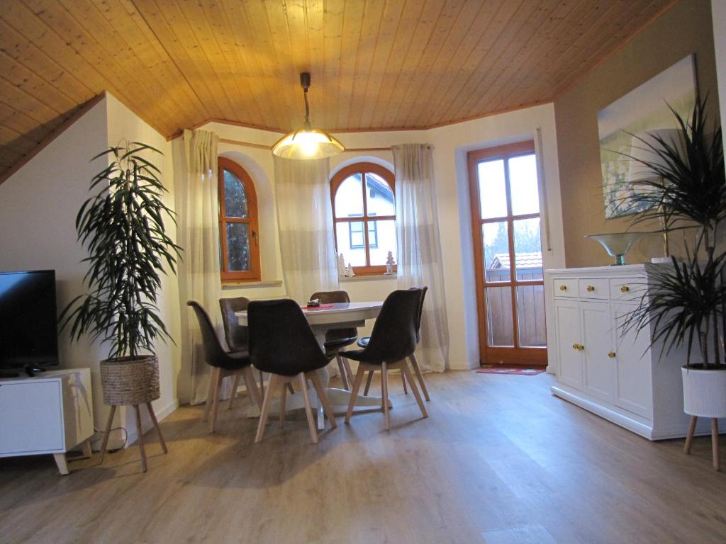 TV a/nebo společenská místnost v ubytování LandLiebe