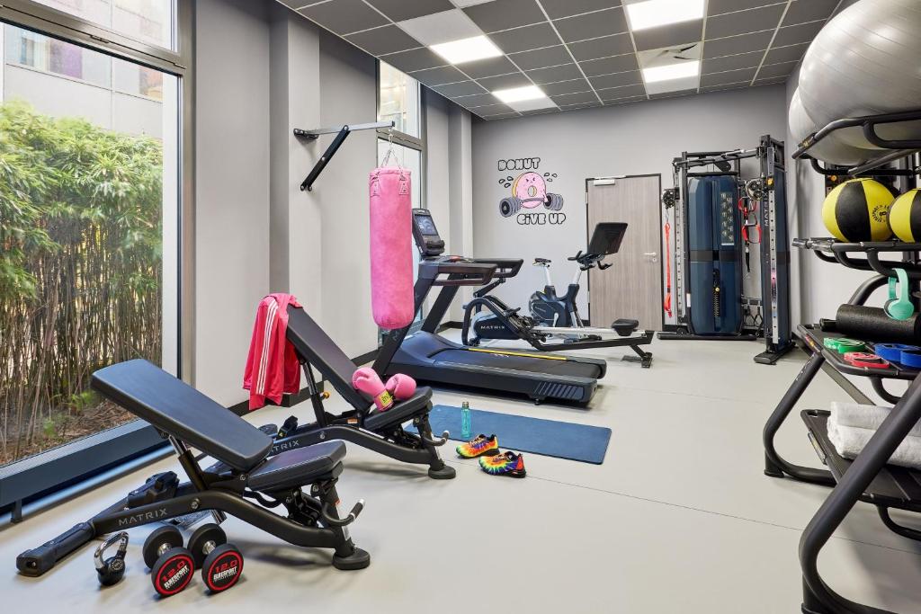 Fitness centrum a/nebo fitness zařízení v ubytování Moxy Bochum