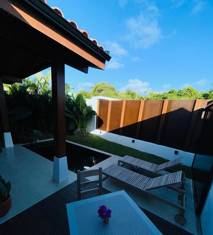 Balkón nebo terasa v ubytování Tropical Lodges … Le Gosier
