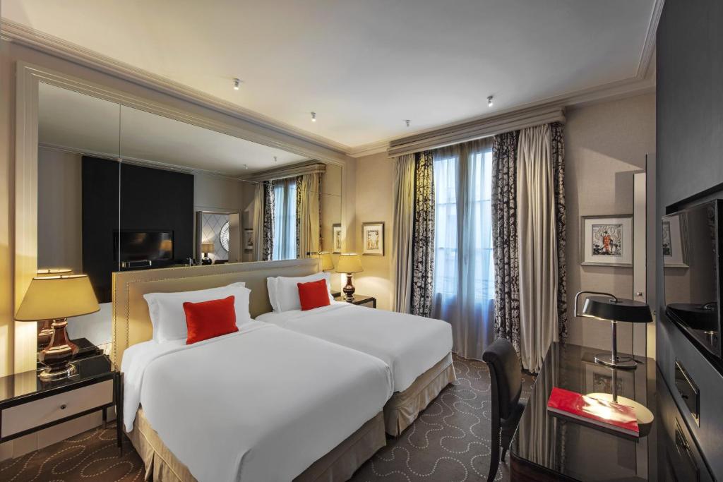 Prince de Galles, a Luxury Collection hotel, Paris - Resim 42