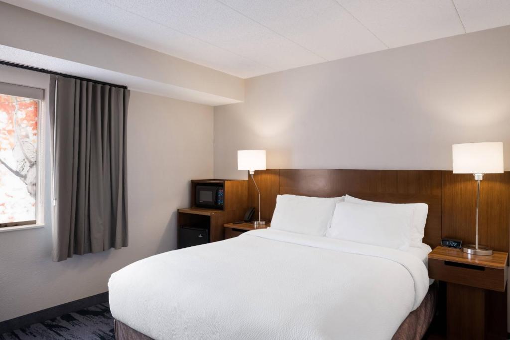 Fairfield Inn by Marriott Amesbury photo