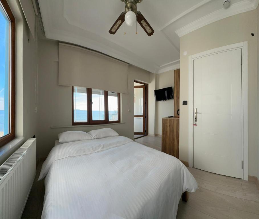 Kingway Suite - Quarto Duplo Com Varanda