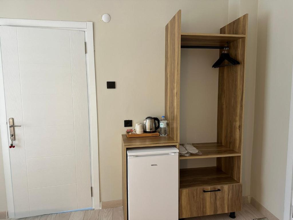 Kingway Suite - Economy Double Room