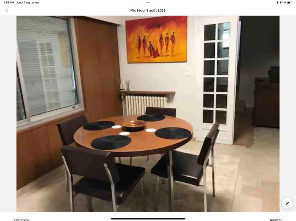 Fotografia z galérie ubytovania VILLA VILLENEUVE LES AVIGNON v destinácii Villeneuve-lès-Avignon