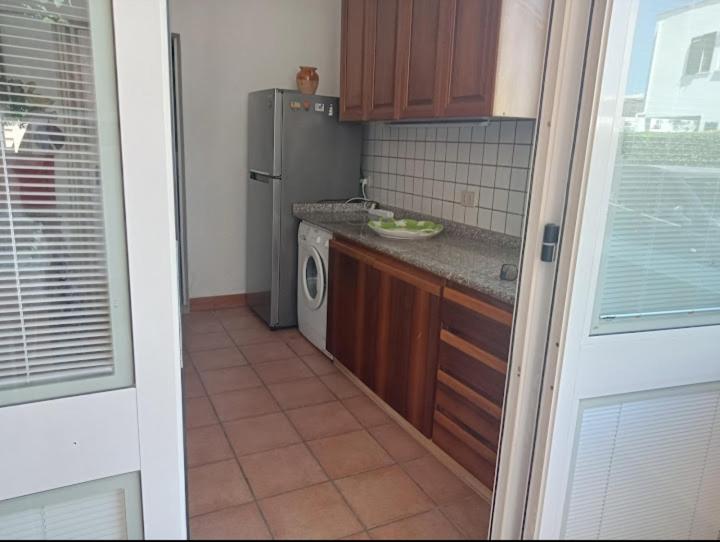 Kuchyňa alebo kuchynka v ubytovaní Casa indipendente nel Salento a Torre Dell'Orso