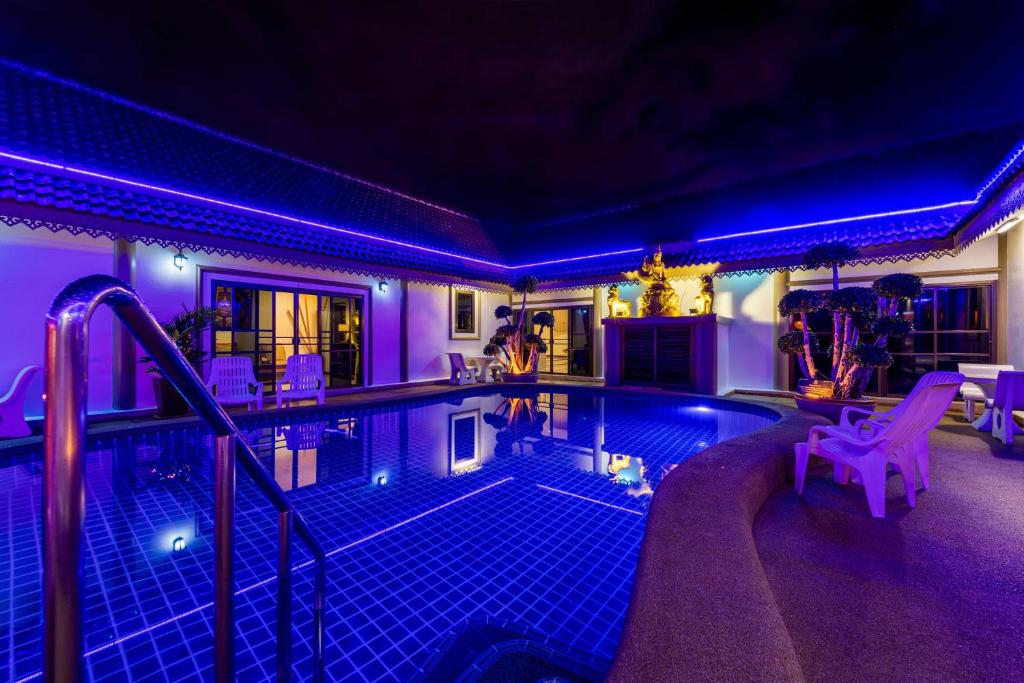 Bazén v ubytování Siam Court Hotel and Resort nebo v jeho okolí
