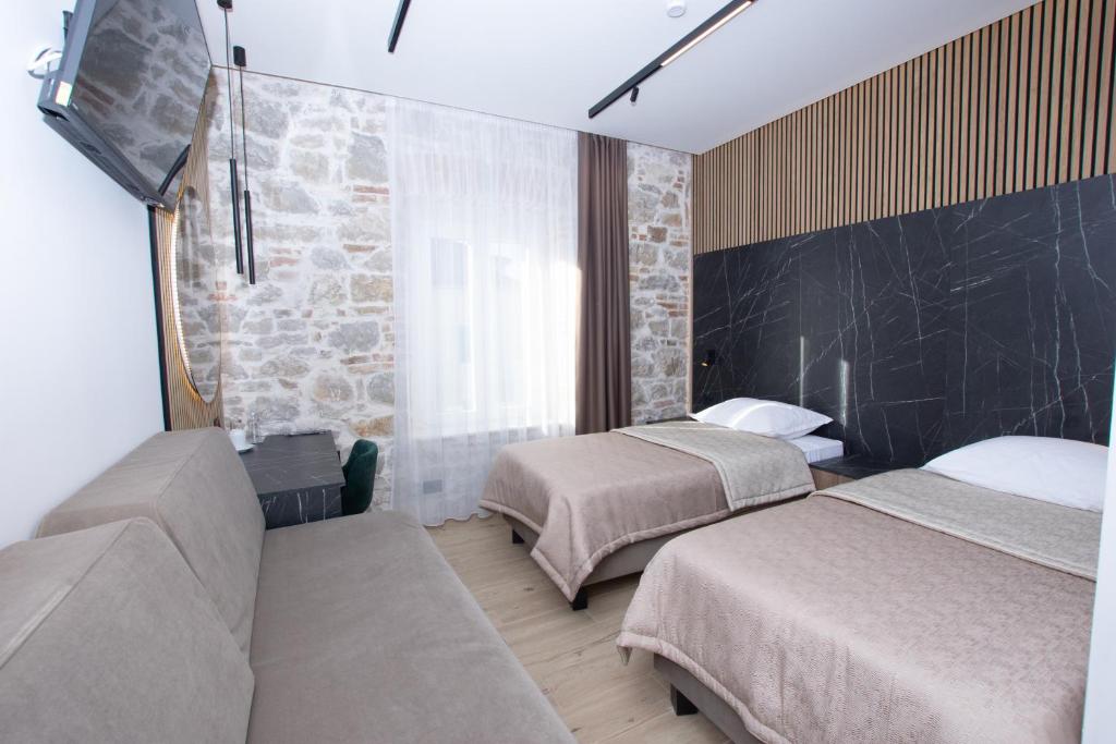 A Heritage Split - Resim 21