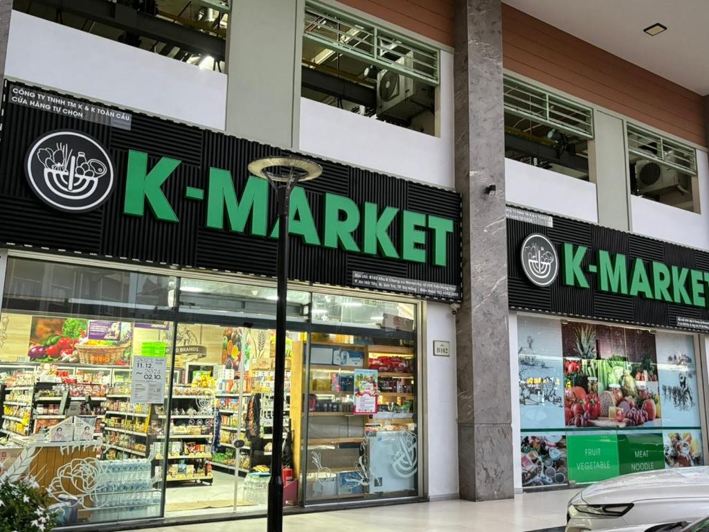 Monarchy apartment interior