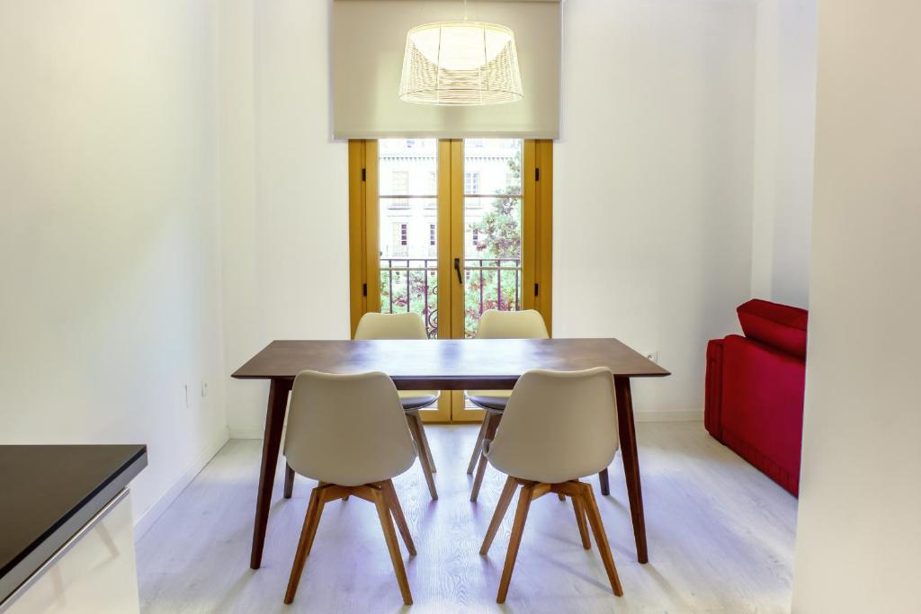 Santa Cruz Apartments - Apartment 7