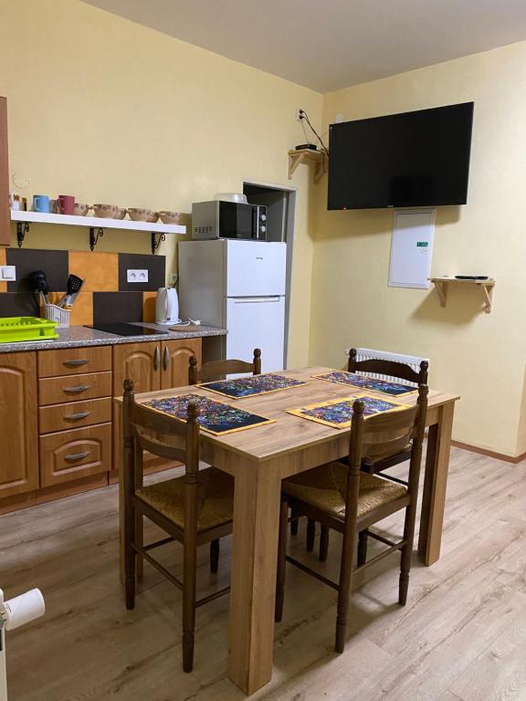 Kuchnia lub aneks kuchenny w obiekcie Penzion Krásný Dvůr