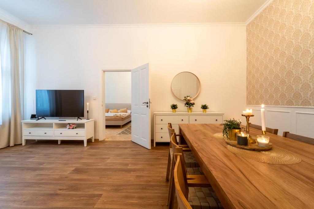 TV a/nebo společenská místnost v ubytování Resort Červený dvůr